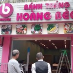 Bánh tráng cuốn thịt heo ở Long Biên